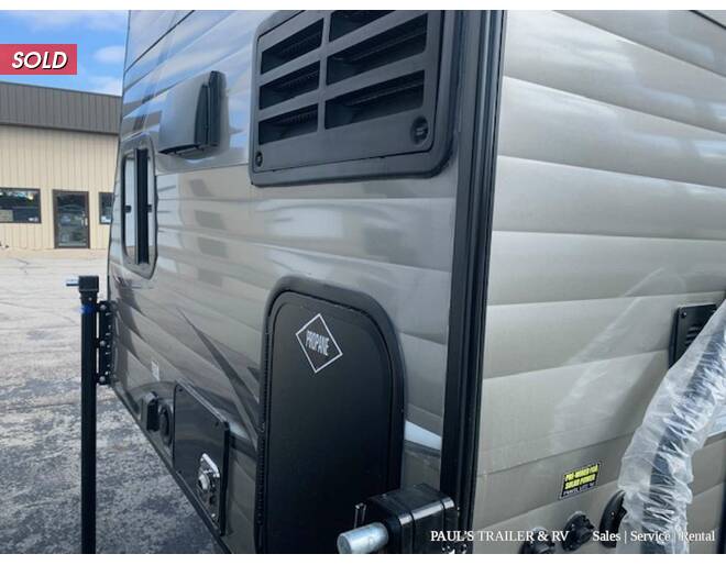 2021 Travel Lite Rayzr FB Truck Camper at Pauls Trailer and RV Center STOCK# 21TL7207 Photo 2