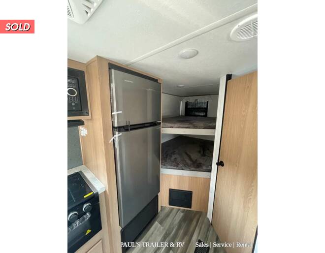 2022 Prime Time Avenger 24BHS Travel Trailer at Pauls Trailer and RV Center STOCK# 22A1711 Photo 7