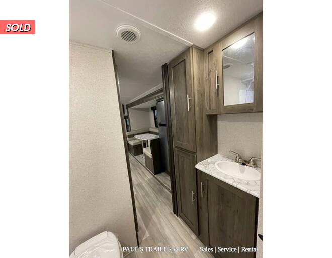 2022 Coachmen Clipper 262BHS Travel Trailer at Pauls Trailer and RV Center STOCK# 22CL9594 Photo 11
