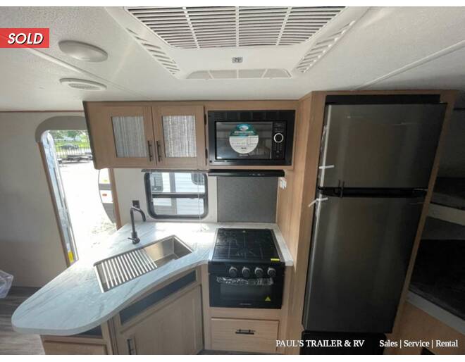 2022 Prime Time Avenger 24BHS Travel Trailer at Pauls Trailer and RV Center STOCK# 22A2366 Photo 9