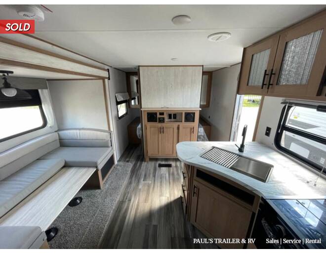 2022 Prime Time Avenger 24BHS Travel Trailer at Pauls Trailer and RV Center STOCK# 22A2366 Photo 11