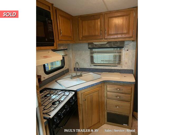 1998 Fleetwood Terry 245P Fifth Wheel at Pauls Trailer and RV Center STOCK# U98T8739 Photo 7