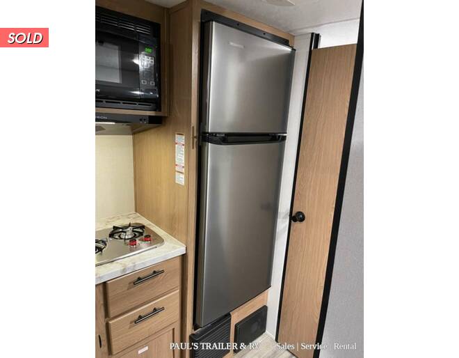 2022 Prime Time Avenger LT 17BHS Travel Trailer at Pauls Trailer and RV Center STOCK# 22A2880 Photo 8