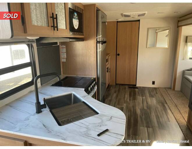 2022 Prime Time Avenger 27RBS Travel Trailer at Pauls Trailer and RV Center STOCK# 22A2647 Photo 4