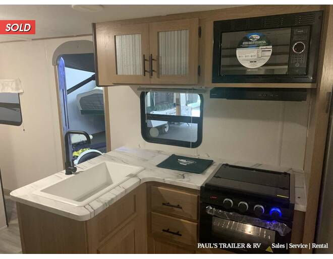 2022 Prime Time Avenger LE 26DBSLE Travel Trailer at Pauls Trailer and RV Center STOCK# 22A4578 Photo 12