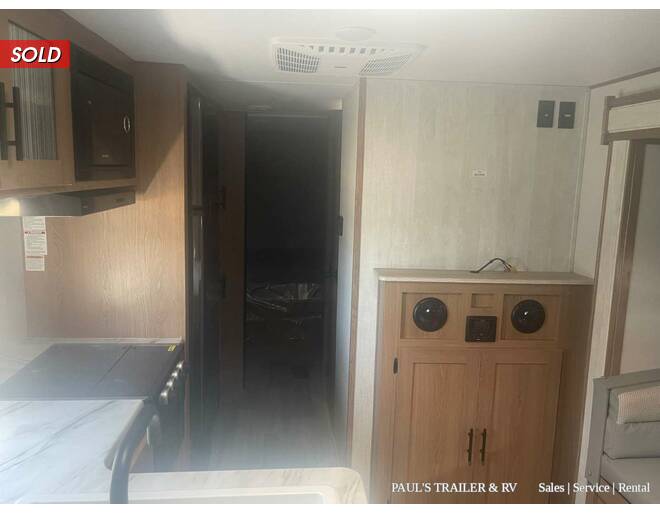 2022 Prime Time Avenger LE 25FSLE Travel Trailer at Pauls Trailer and RV Center STOCK# 22A4944 Photo 7