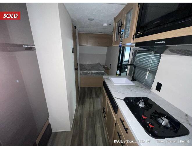 2022 Prime Time Avenger LT 16BH Travel Trailer at Pauls Trailer and RV Center STOCK# 22A3769 Photo 11