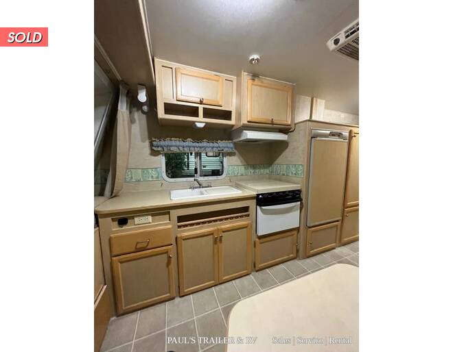 2004 Jayco Jay Feather EXP 18F Travel Trailer at Pauls Trailer and RV Center STOCK# U04J0077-2 Photo 9