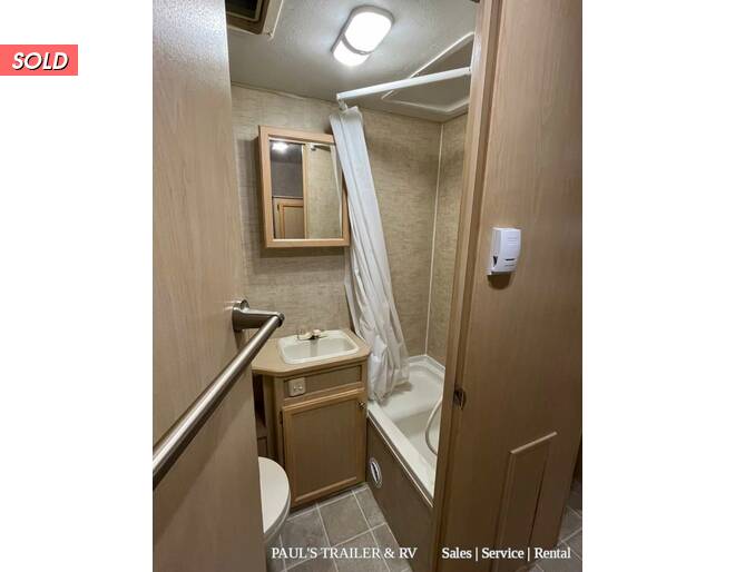 2004 Jayco Jay Feather EXP 18F Travel Trailer at Pauls Trailer and RV Center STOCK# U04J0077-2 Photo 15