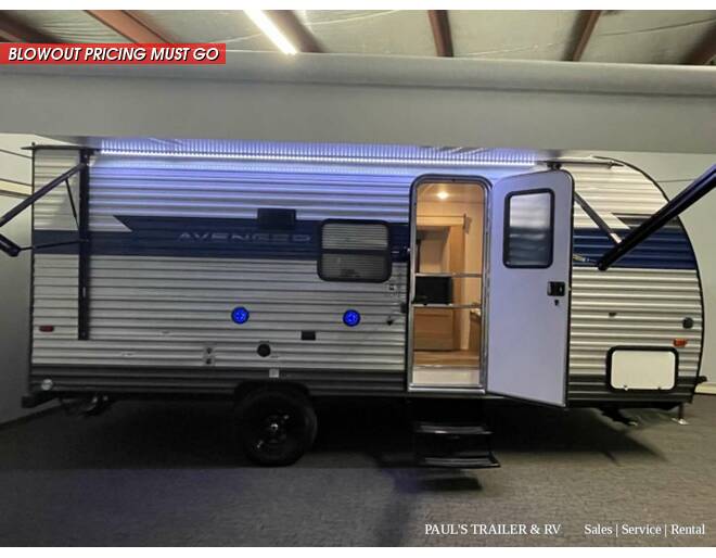 2022 Prime Time Avenger LT 17BHS Travel Trailer at Pauls Trailer and RV Center STOCK# 22A3999 Photo 2