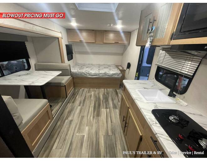 2022 Prime Time Avenger LT 17BHS Travel Trailer at Pauls Trailer and RV Center STOCK# 22A3999 Photo 13