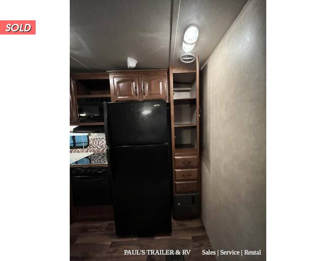 2014 Wildwood Lodge DLX 39FDEN Travel Trailer at Pauls Trailer and RV Center STOCK# u14w4096 Photo 12